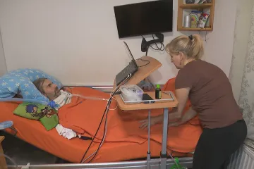 „Bez ní si to neumím představit.“ Za péči o manžela s ALS ušetřila pojišťovně miliony