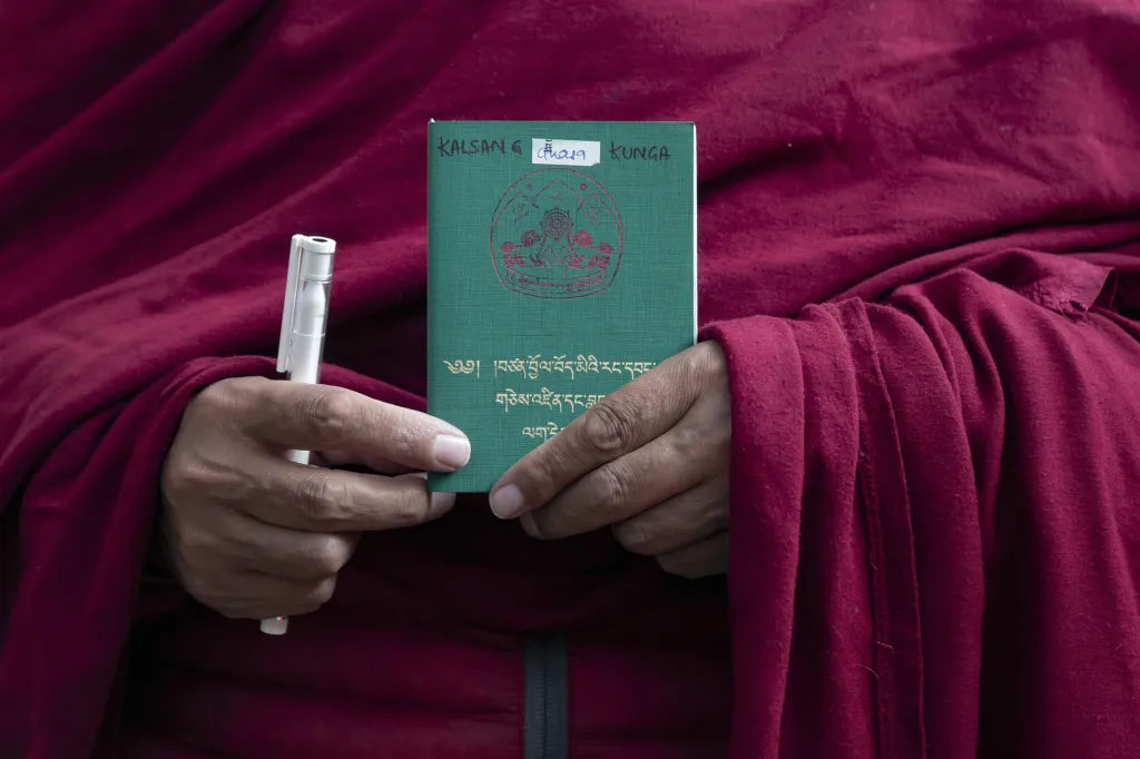 Tibeťané žijící v exilu volí svoji vládu opět v Indii