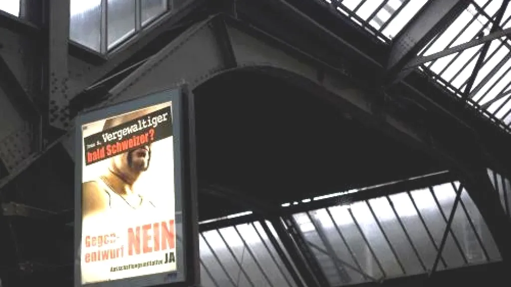 Švýcarské referendum o vyhošťování zločinců