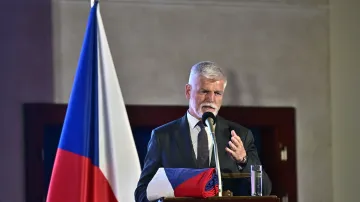 Prezident Petr Pavel hovoří na slavnostním shromáždění současných a emeritních senátorek a senátorů k 30. výročí ustavení Senátu