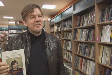 Michal Hrůza odvyprávěl svůj život komikovi Petru Vydrovi. Nebudu ti lhát, slibuje i čtenářům