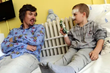 Víc trampolín rovná se víc dětských úrazů, varují lékaři