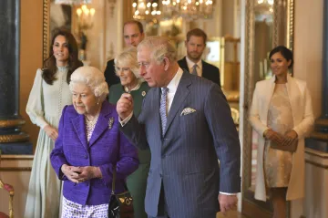 Chápeme přání Harryho a Meghan a podporujeme je, uvedla Alžběta II. po krizové schůzce