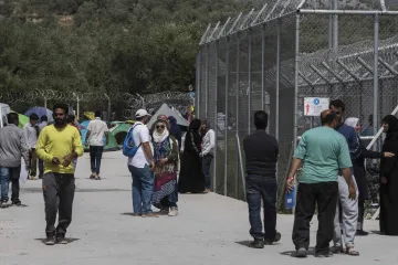 Uprchlíci na řeckém Lesbu se brání deportaci do Turecka