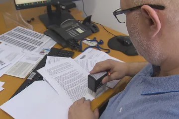 Poslanci podpořili změny ve vzdělávání úředníků i zjednodušení pravidel veřejných sbírek