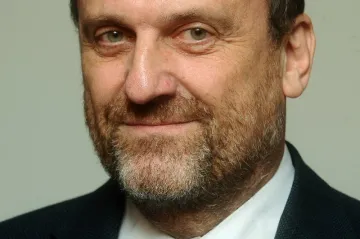 Majstr: Veřejnoprávnost nás limituje, ale dělat kvalitní zpravodajství lze