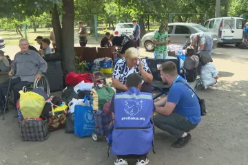 „Náš dům už nestojí“. Ukrajinci se evakuují kvůli ruskému postupu