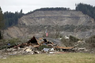 Zachránaři našli další těla, obětí sesuvu půdy v USA je již čtyřiadvacet