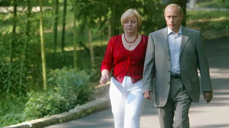 Ljudmila a Vladimir Putinovi v roce 2003