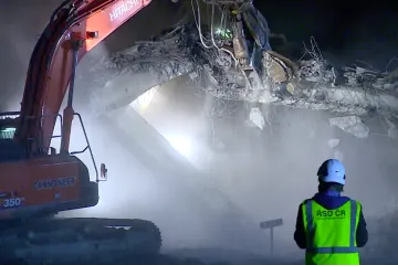 Z dálnice D1 přes noc zmizely tři nadjezdy, naopak přibyla provizorní lávka