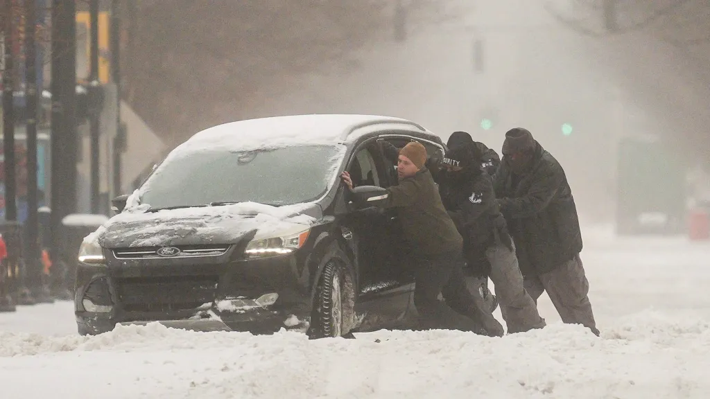 Následky sněhové bouře Fern