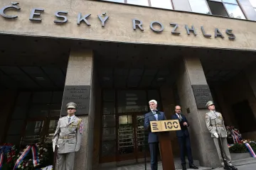 „Trvalo dlouho, než jsem pochopil,“ řekl prezident při pietě k výročí invaze. Během jeho projevu zazněl pískot
