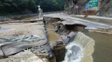 Záplavy poškodily silnice
