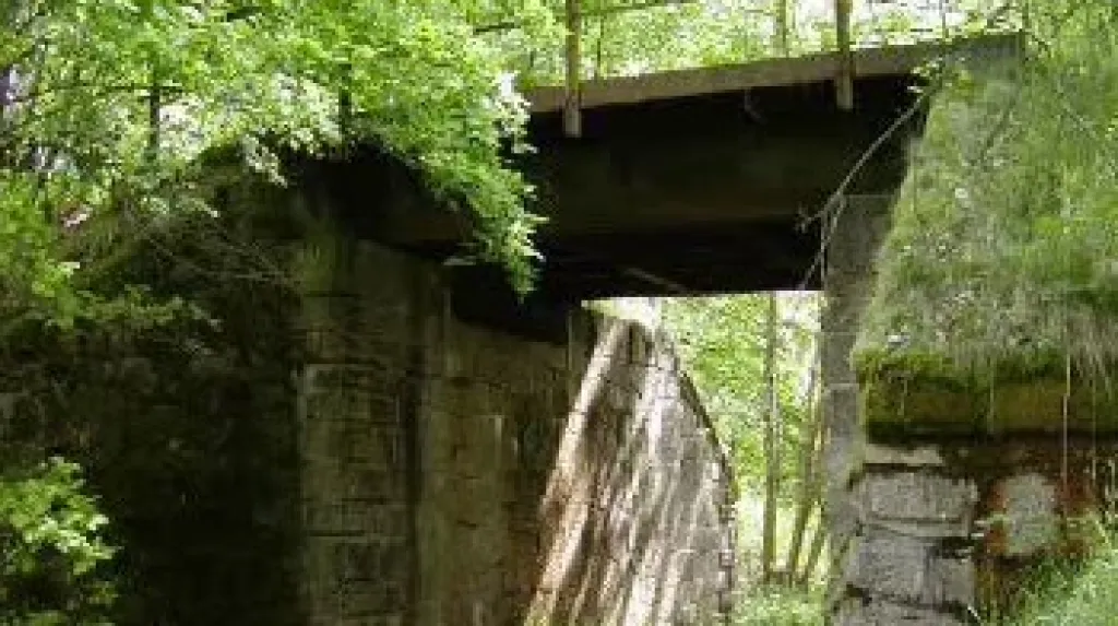 Železniční most