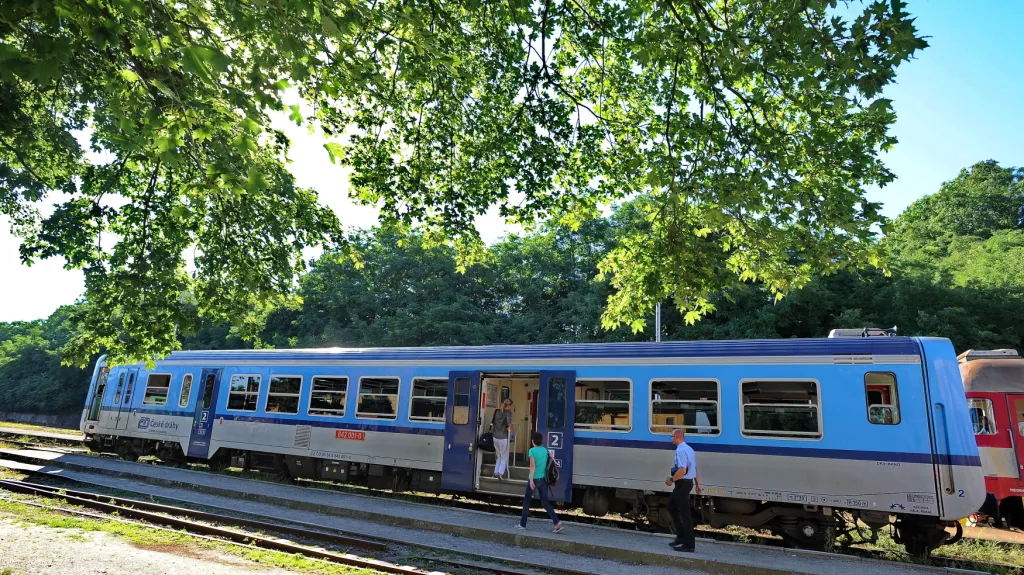 Obce na Znojemsku chtějí obnovit zrušené vlakové spoje