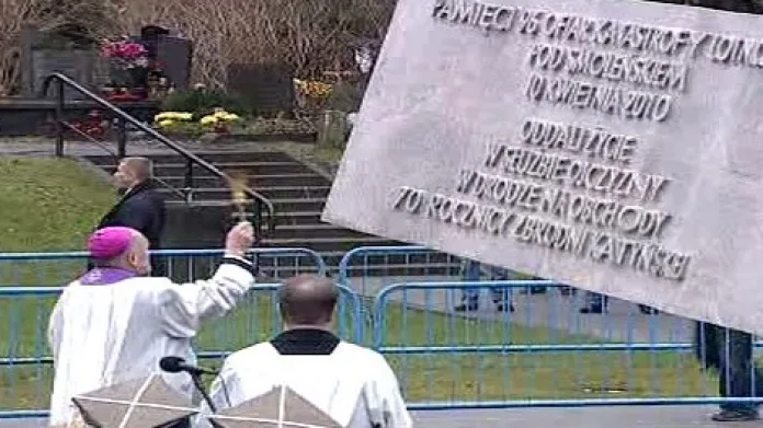 Památník obětem tragédie u Smolenska