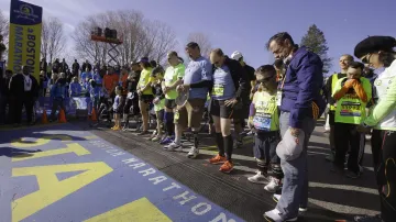 První maraton v Bostonu po loňském teroristickém útoku