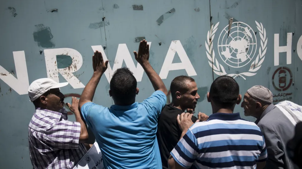 Protesty proti škrtům v Pásmu Gazy