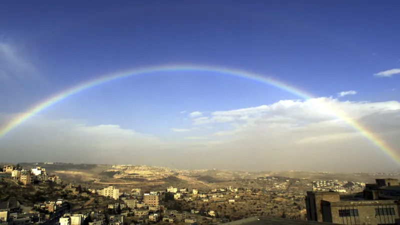 Duha nad Betlémem. 24. prosince roku 2000