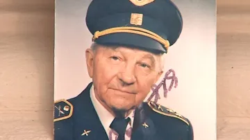 Zdeněk Bachůrek zemřel v roce 2003, bylo mu 91 let