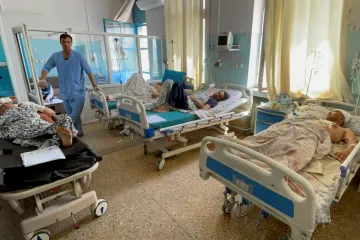 Teroristický útok v Afghánistánu povede k nové etapě a k výběru mezi dvěma zly, soudí Kobza a Dvořák
