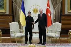 Ruská delegace působí jako ozdoba, řekl v Turecku Zelenskyj