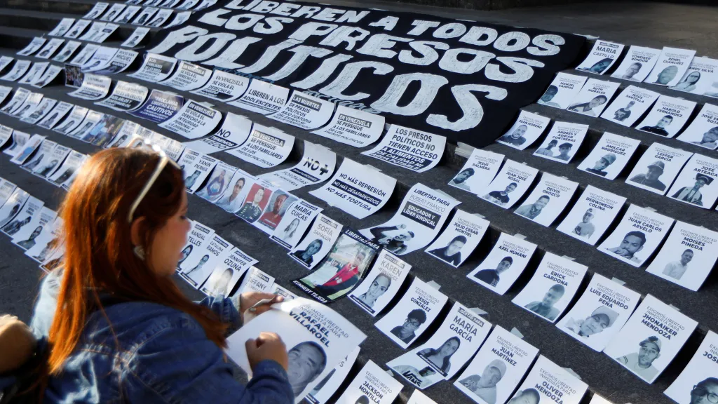 Protest za propuštění politických vězňů ve Venezuele před Vánoci