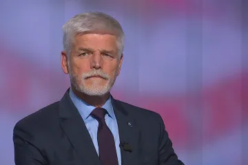 Vojáci s sebou nesou soubor vlastností, na které se dá spolehnout, říká prezidentský kandidát Pavel