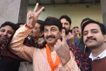 První politik na světě využil v kampani deepfake video. V Indii díky tomu mluvil řečí, kterou neumí