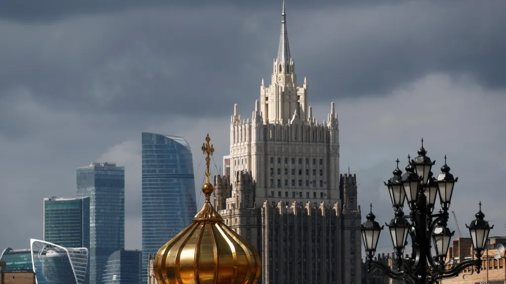 Ministerstvo zahraničí a finanční čtvrť v Moskvě