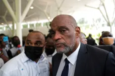 Haitský premiér rezignoval, jak požadovaly vzbouřené gangy