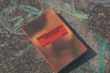 Rozčiluje mě způsob, jak se o homosexualitě mluví, říká spisovatel Maňák