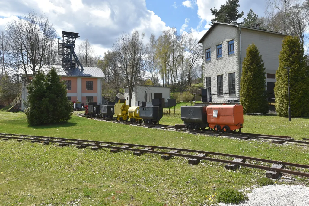 Přípravy na zahájení sezony trvaly pár dní, zahrnovaly zejména úklid a údržbu. Nástup turistů bude podle ředitele pozvolný, s více návštěvníky počítá až o víkendu
