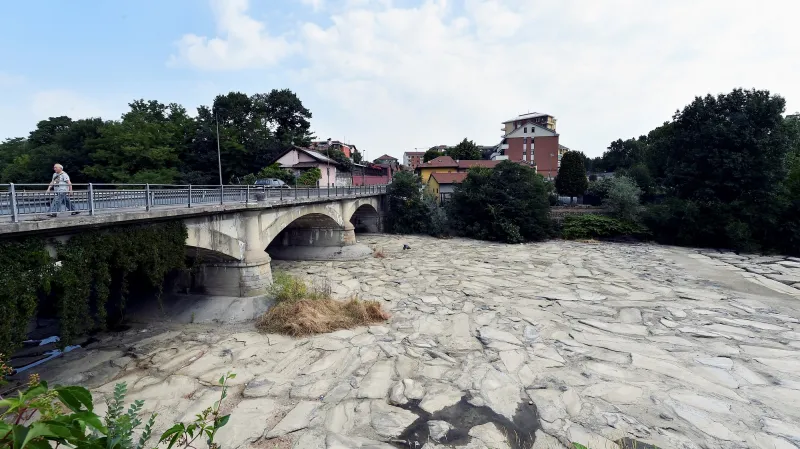 Řeka Sangone vyschla už v polovině června