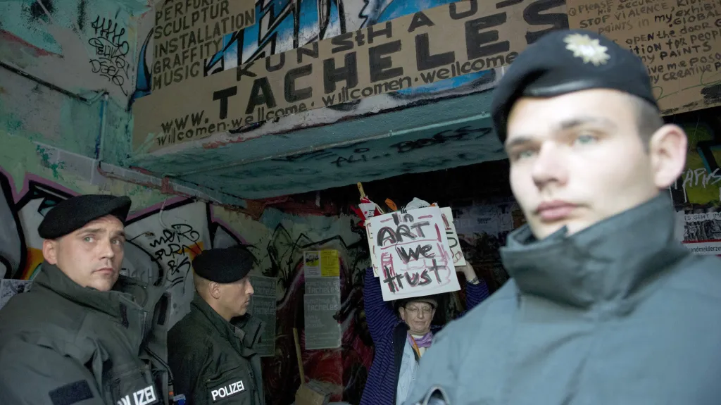 Vyklízení squatu Tacheles