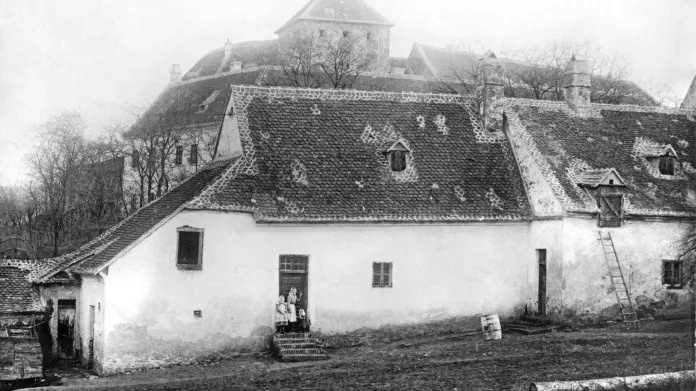 Domek v bývalém panském domě v Čejkovicích, kde bydlel Masaryk v letech 1856–58, 1859–1861