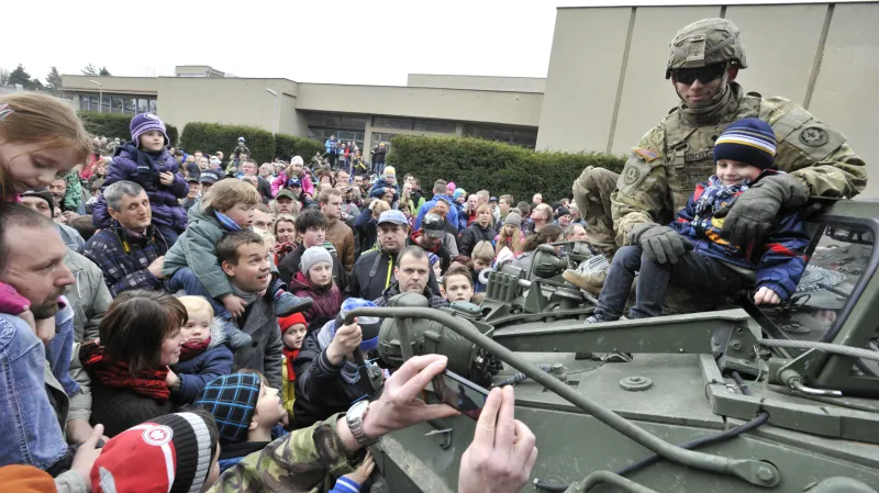 Američané předvedli zájemcům ve Vyškově svá vozidla