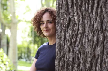 Recenze: Pozor na chůvu! Něžná píseň zní na hraně třídního ostří