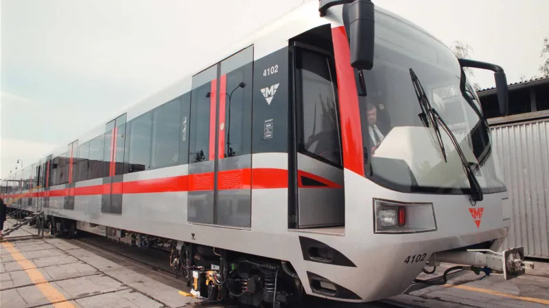 Představení prototypu M1 v roce 1998