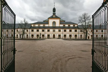 V kauze rekonstrukce Kuksu poslal soud do vězení tři lidi