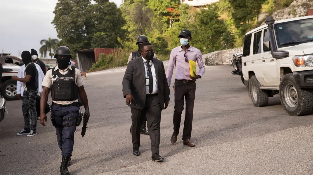 Haitští policisté spolupracují s agenty FBI na vyšetřování vraždy prezidenta Moïseho