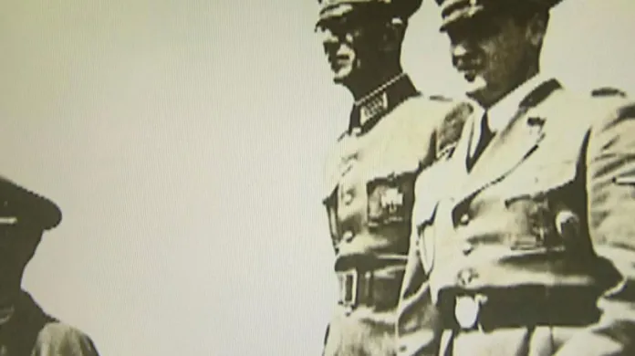 Nacističtí důstojníci dohlížející na vyhlazení Lidic