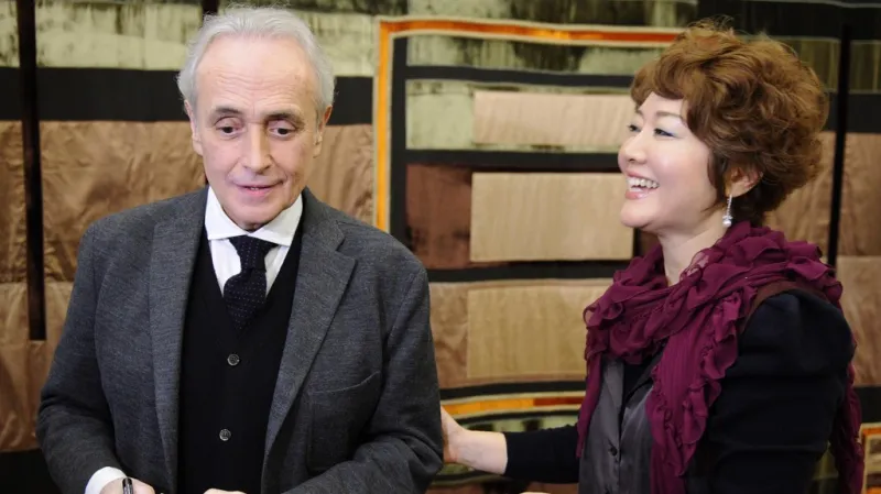 José Carreras a  Pak Mi-hje