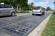 Solární silnice nikam nevedou. Jsou drahé a nic nevydrží, ukazuje příklad z Francie