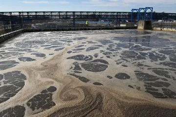 Ostravská ústřední čistírna poškozená při povodních spustila biologické čištění