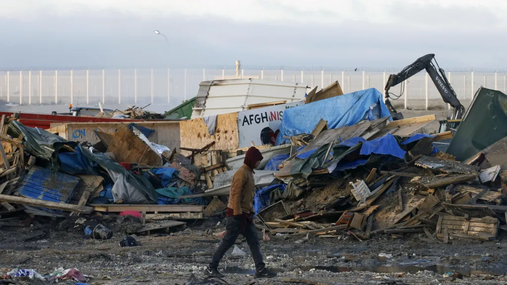 Vyklizený tábor v Calais