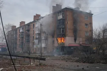Ukrajinci tvrdí, že mají stále pod kontrolou část Bachmutu. Moskva hlásí jeho dobytí