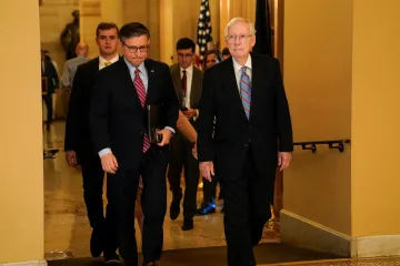 Američtí republikáni v Senátu zablokovali balík pomoci Ukrajině a Izraeli, Biden mluví o vydírání
