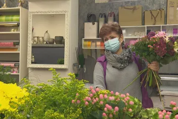 Tržby klesají i obchodům, na které se vládní zákazy nevztahují. Často nemají nárok ani na kompenzaci