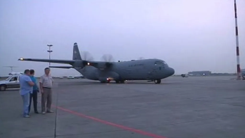 Americké letadlo s pomocí pro Rusko